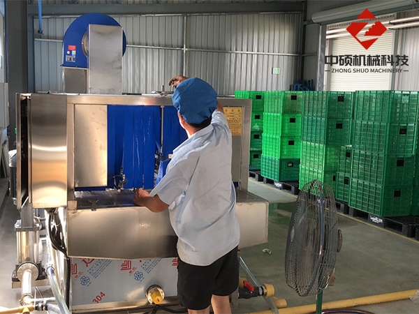 中碩機械貼心的服務(wù)，完善的售后，創(chuàng)百年品牌企業(yè)，做客戶推薦設(shè)備。